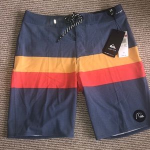Quick Silver High Line board shorts